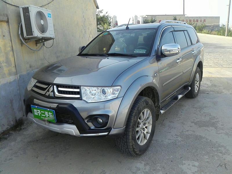 三菱帕杰罗劲畅 3.0l