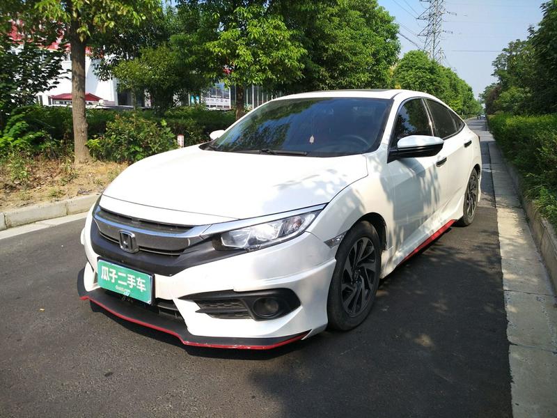 本田思域 2016款 1.5t 手动 豪华版220turbo(国)
