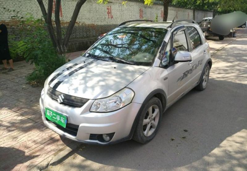 铃木天语sx42009款16l手动5门5座两厢车运动型国Ⅳ