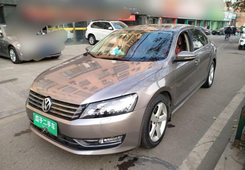 大众帕萨特 2011款 2.0t 自动 汽油 至尊版 (国Ⅳ)
