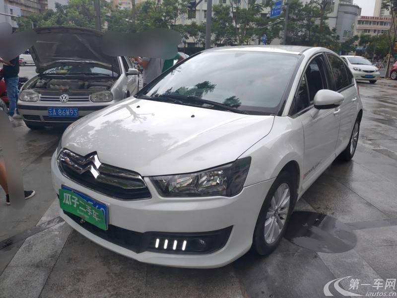 雪铁龙世嘉 2013款 1.6l 手动 5门5座两厢车 乐尚型 (国Ⅳ)