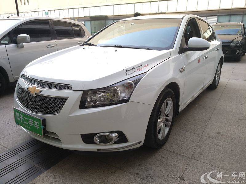 雪佛兰科鲁兹 2013款 1.6l 手动 5门5座两厢车 豪华型 (国Ⅳ)