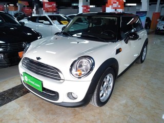 2014 车 跑车 汽车 320_240