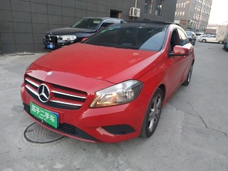 奔驰a级 a180[进口 2011款 1.7l 自动 汽油
