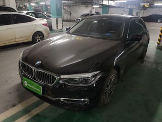 宝马5系530li2019款20t自动汽油领先型m运动套装改款国Ⅵ