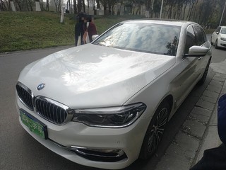 宝马5系 530li 2018款 2.0t 自动 汽油 尊享型豪华套装改款 (国Ⅴ)