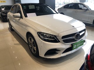 奔驰c级c260l2020款15t自动运动版国Ⅵ