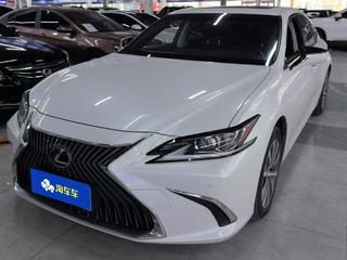 雷克萨斯ES 200 