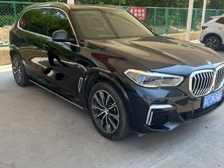 宝马X5 xDrive30Li 2.0T 自动 尊享型M运动套装 