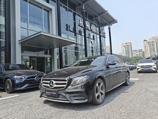 奔驰E级 E300L 2.0T 自动 运动豪华型 