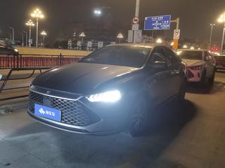 比亚迪秦PLUS 1.5L 自动 旗舰型 