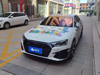 奥迪A4L 45TFSI 2.0T 自动 quattro臻选动感型 