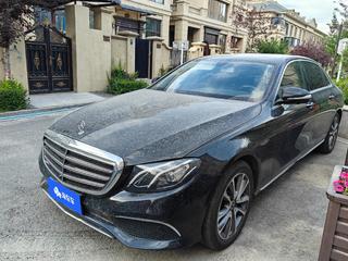 奔驰E级 E300L 豪华型 