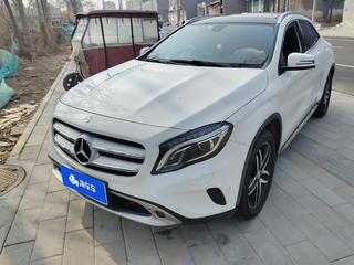 奔驰GLA 200 1.6T 自动 时尚型 