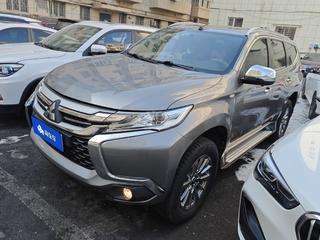 三菱帕杰罗劲畅 3.0L 自动 标准型 