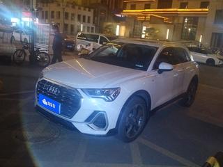 奥迪Q3 1.4T 时尚动感型 