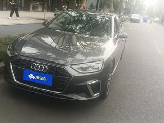 奥迪A4L 40TFSI 