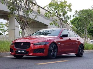 捷豹XE 2.0T 