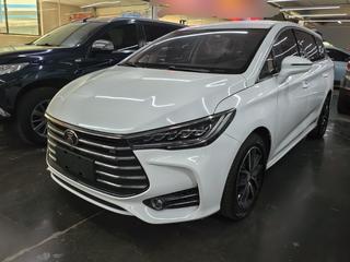 比亚迪宋MAX 1.5T 手动 智联豪华型 