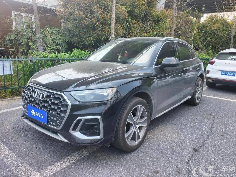 奥迪Q5L 40TFSI 2022款 2.0T 自动 改款豪华动感型 (国Ⅵ) 