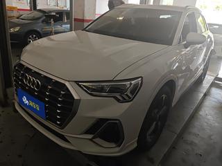 奥迪Q3 2.0T 时尚动感型 