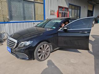 奔驰E级 E300L 豪华型 