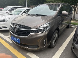 别克GL8 陆上公务舱 2.0T 自动 652T舒适型 