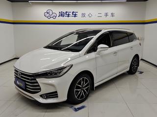 比亚迪宋MAX 1.5T 自动 智联旗舰型 