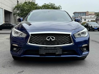 英菲尼迪Q50L 2.0T 自动 舒适版 