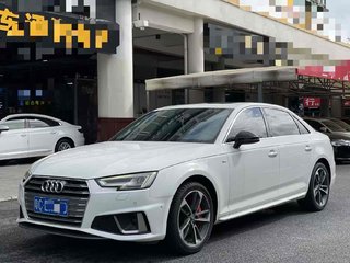 奥迪A4L 40TFSI 
