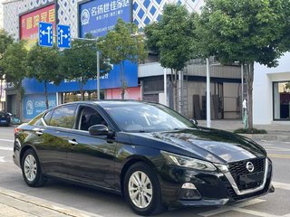 天籁 2.0L 改款XL舒适版 
