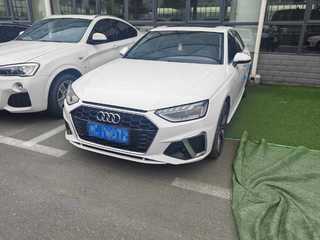 奥迪A4L 40TFSI 