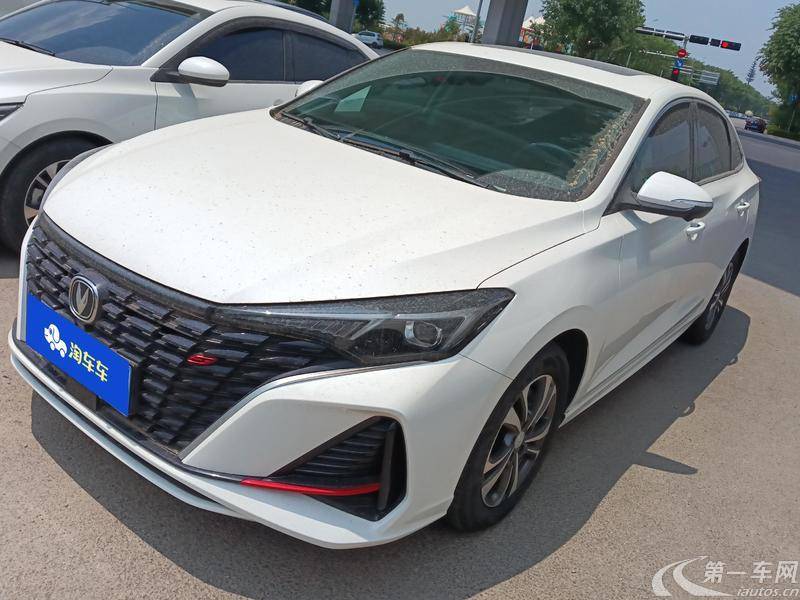 长安逸动PLUS 2022款 1.4T 自动 尊贵版 (国Ⅵ) 