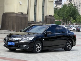 雅阁 2.0L 舒适版 