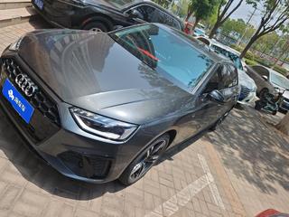 奥迪A4L 40TFSI 