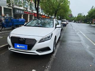 现代索纳塔 2.0L 自动 HL豪华型 