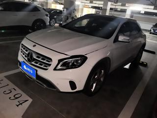 奔驰GLA 1.6T 
