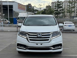 艾力绅 2.0L 至尊版 