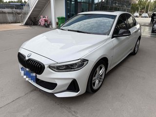 宝马1系 120i 1.5T 自动 M运动版 