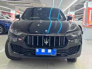 玛莎拉蒂Levante 3.0T 