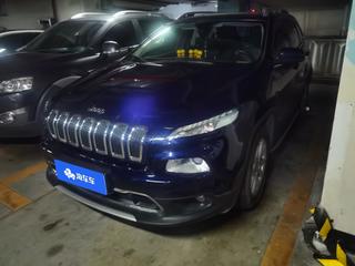 吉普自由光 2.0L 