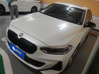 宝马1系 1.5T 