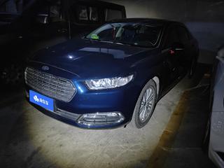 福特金牛座 2.0T 
