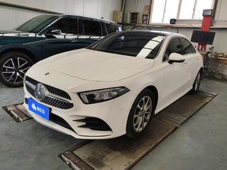 奔驰A级 1.3T 