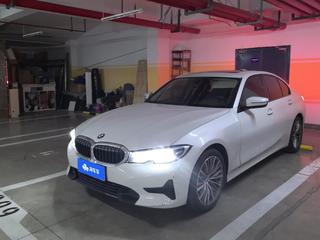 宝马3系 320i 