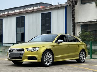 奥迪A3 35TFSI 1.4T 自动 进取型30周年Limousine 