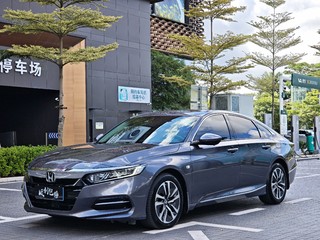 雅阁 2.0L 锐酷版 