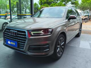 奥迪Q7 2.0T 舒适型 
