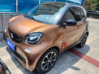 SmartForTwo 硬顶 1.0L 自动 激情版 