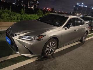 雷克萨斯ES 300h 